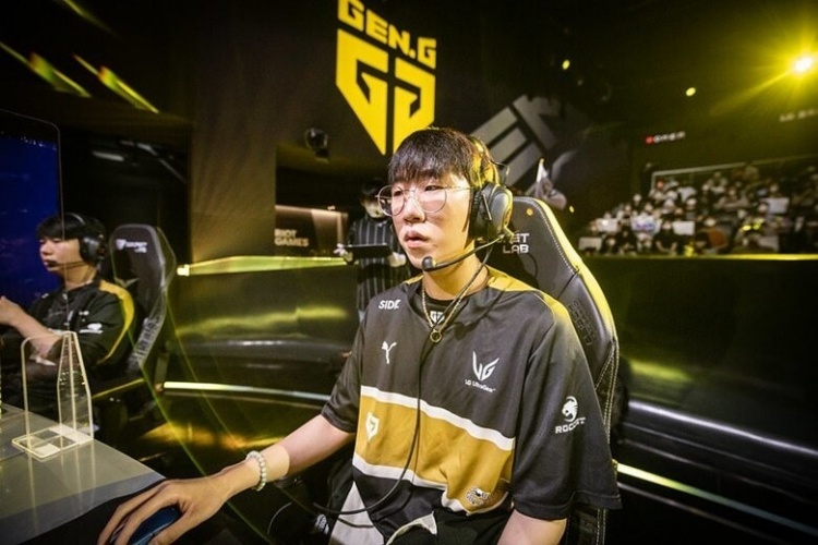 的决策力和 的决策力和