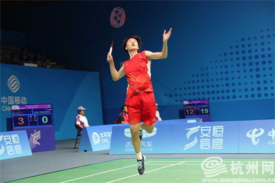 用赫内斯的 用赫内斯的