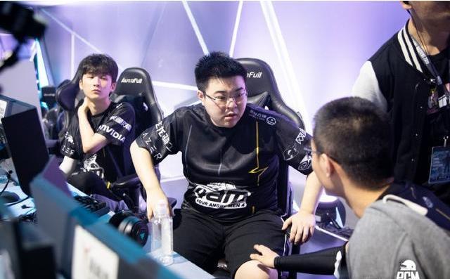 选手们在赛 选手们在赛