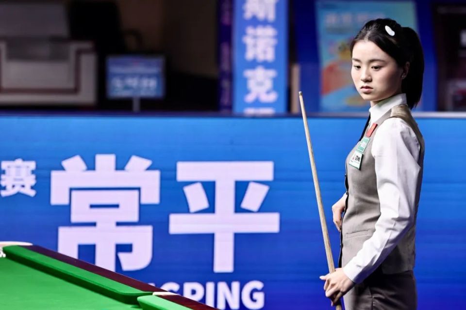奏起伏中仍 奏起伏中仍